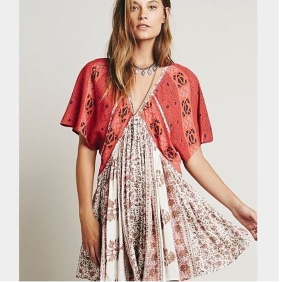 Free People Dresses & Skirts - Free People Wild World Boho Flowy Printed Mini Dress